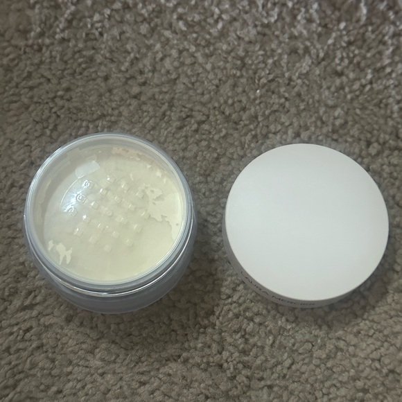 BNW/OB Laura Mercier Translucent Blur Powder - Picture 4 of 4